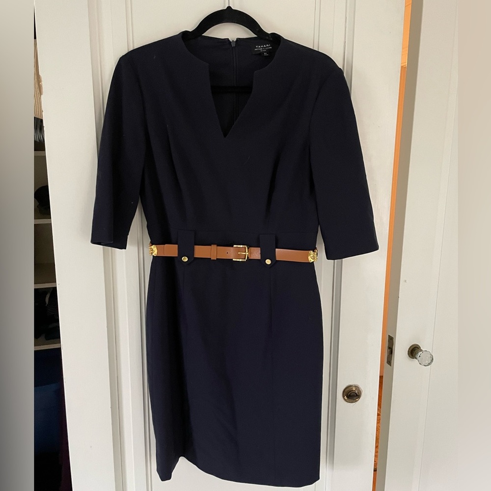 Tahari size 6P navy blue dress
